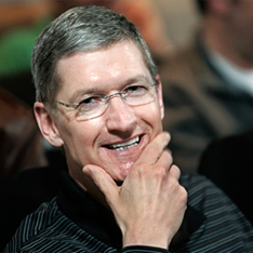 Тим Кук, глава Apple, получает больше Джобса