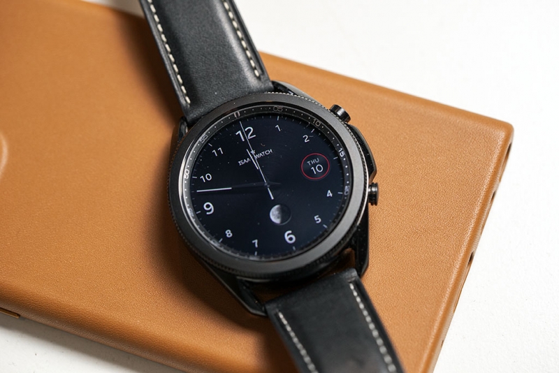 Впечатления о новых смарт-часах Galaxy Watch 3, заодно сравнил с Apple Watch