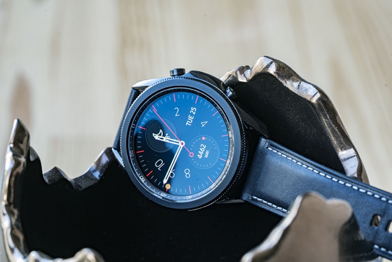 Впечатления о новых смарт-часах Galaxy Watch 3, заодно сравнил с Apple Watch