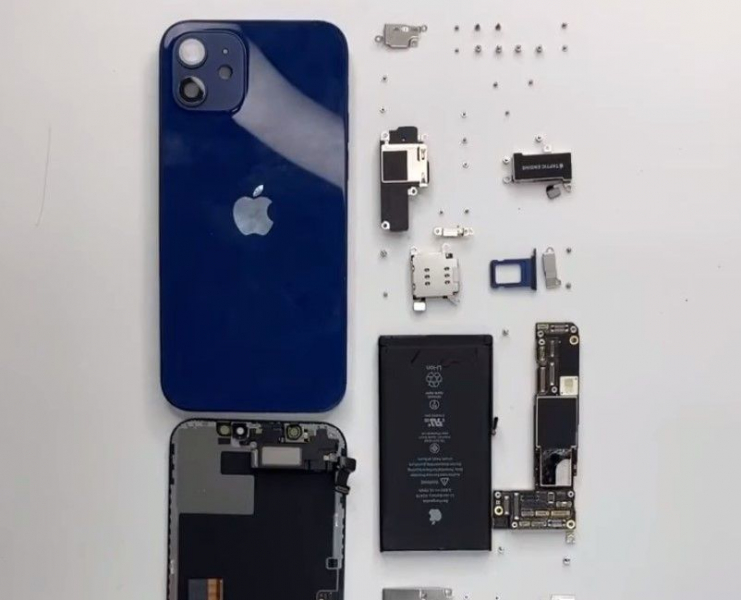 
            Видео дня: iPhone 12 разобрали до последнего винтика и узнали ёмкость батареи
    