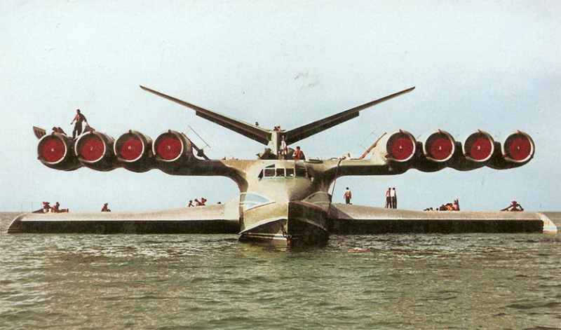 Эти самолёты-корабли из СССР могли летать по воде. Но планы рухнули, а техника ржавеет