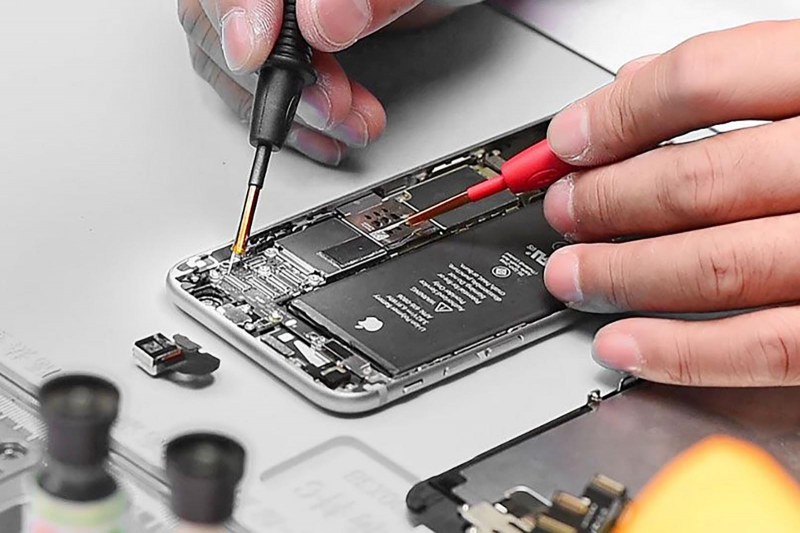 Как работает гарантия Apple на аксессуары. Можно ли сдать сломанные зарядку, кабель, наушники?