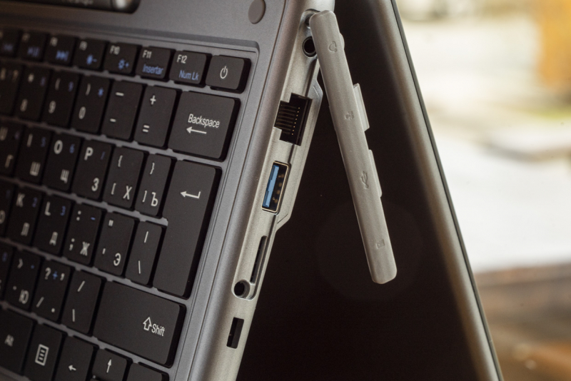 Не боится воды, ещё и быстрый SSD! Обзор ноутбука-трансформера Prestigio Ecliptica 116 C3